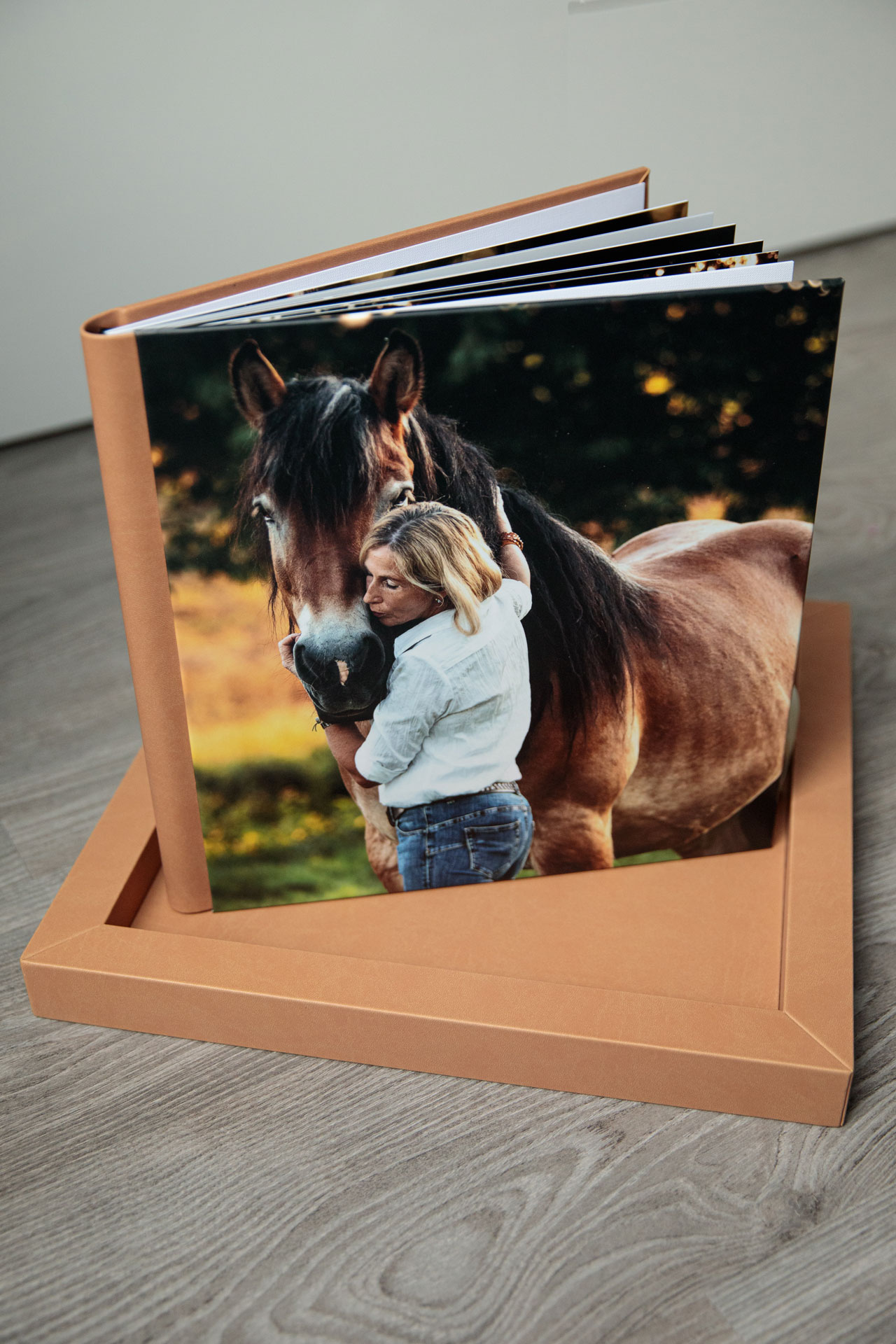 emotionale-tierfotos-in-einem-fotoalbum-frankfurt