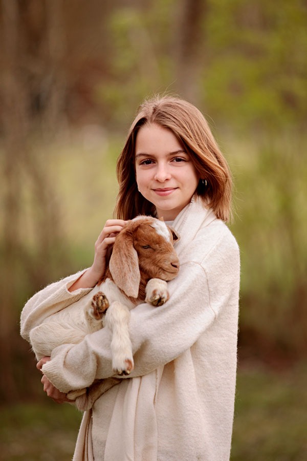 Familienfotoshooting-mit-ziegen-babys-huenfelden