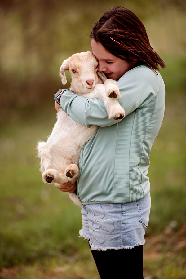 Familienfotoshooting-mit-ziegen-babys-huenfelden2