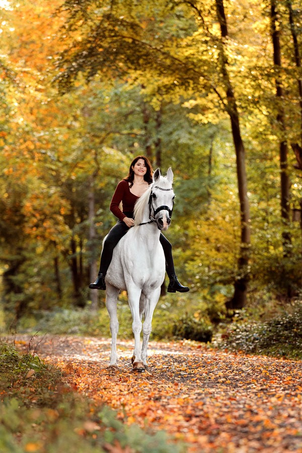 fotoshooting-im-herbst-mit-pferd